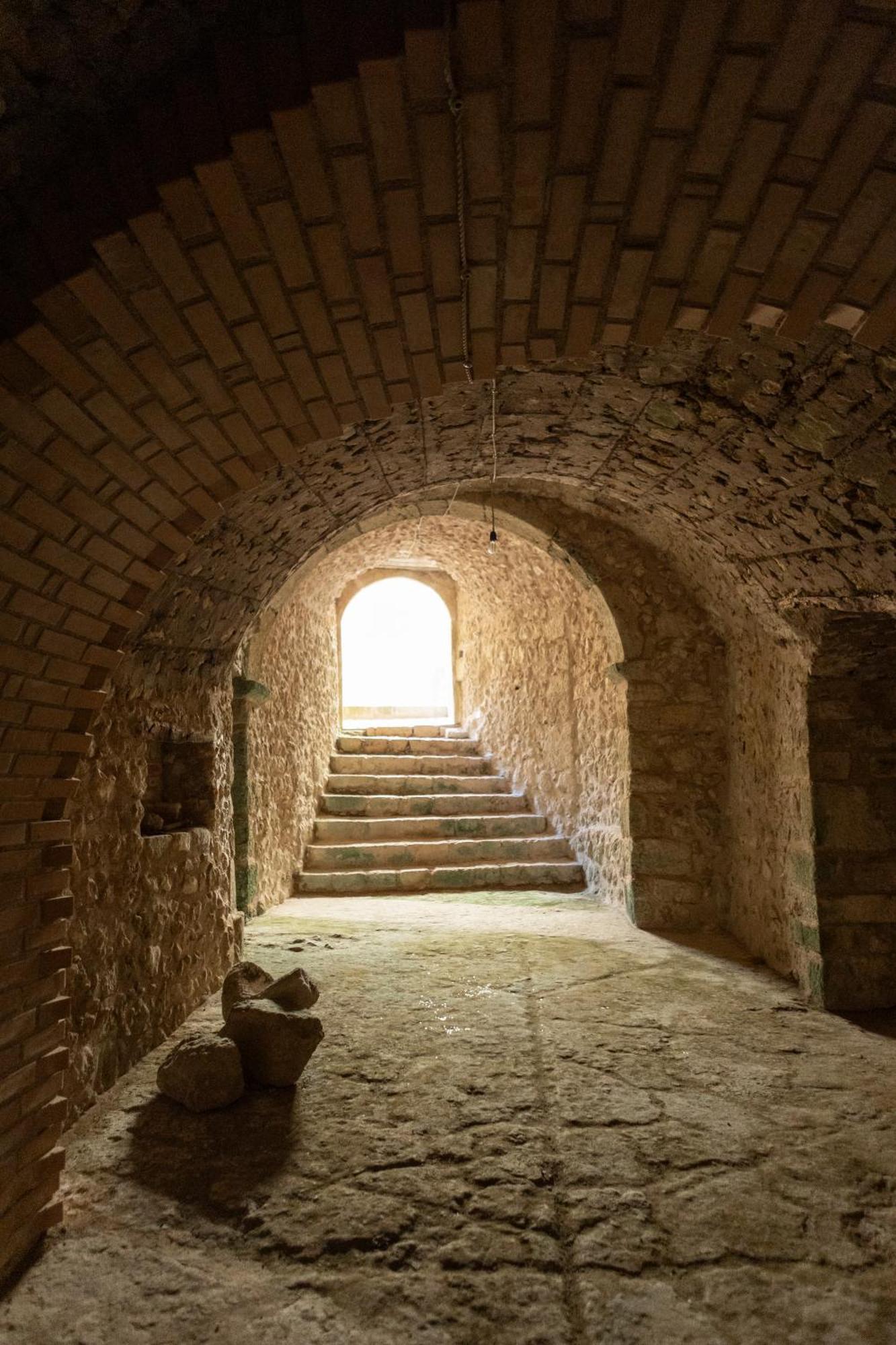 Palazzo Pirro Dimora Storica Bed & Breakfast Acciano Exterior photo