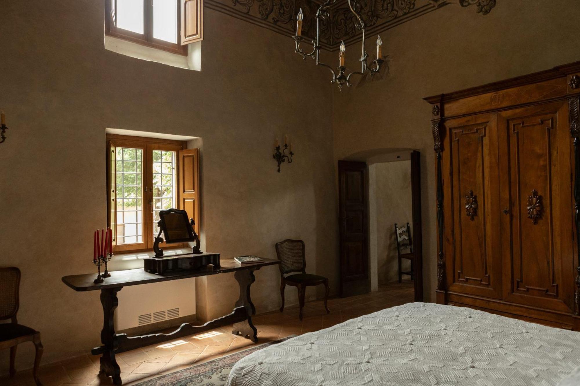 Palazzo Pirro Dimora Storica Bed & Breakfast Acciano Exterior photo